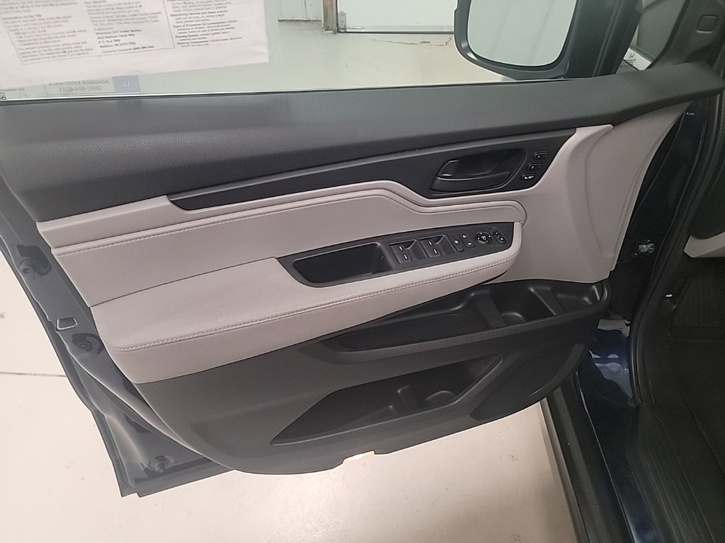 Used 2018 Honda Odyssey EX-L image 12