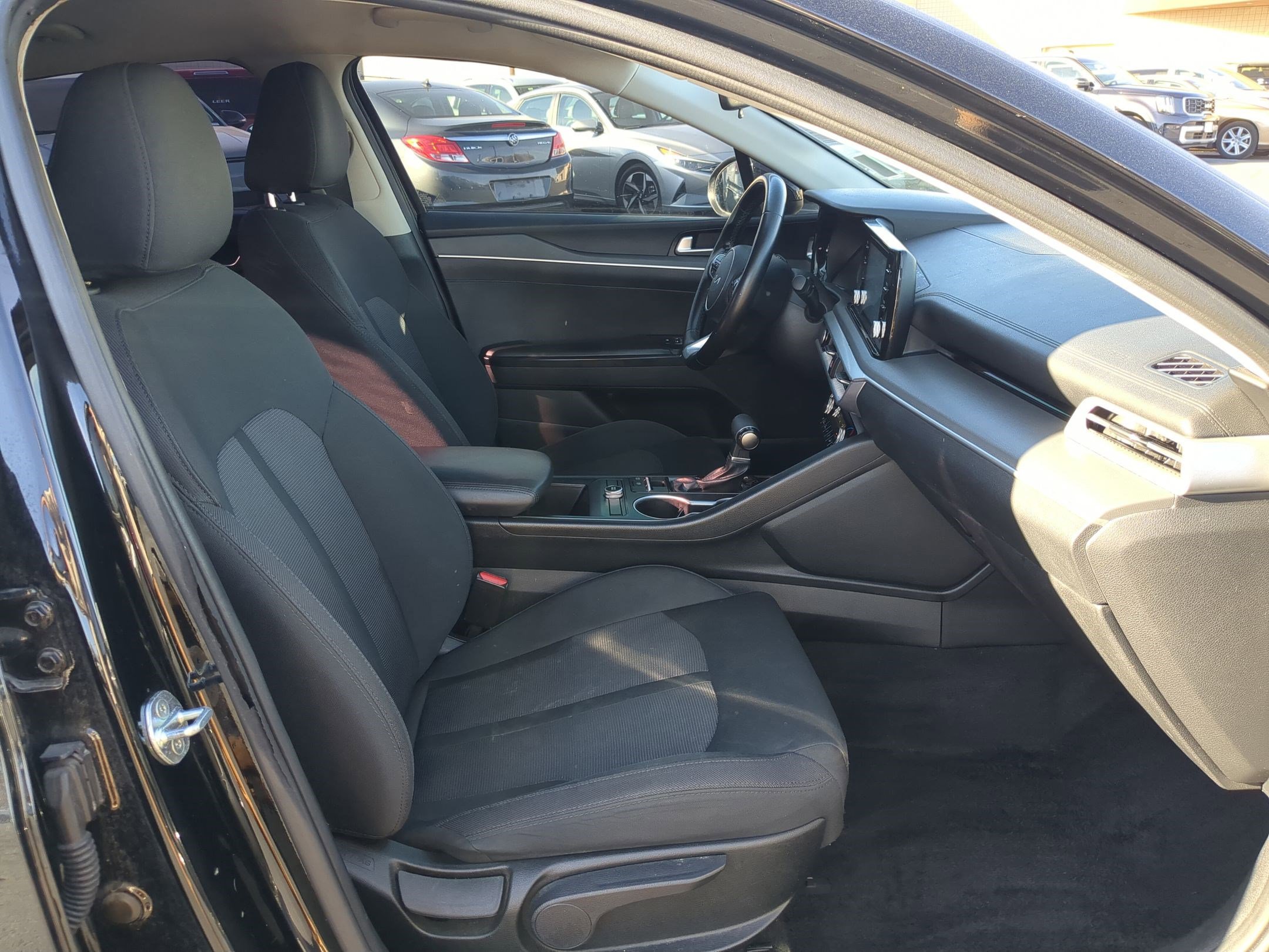 Used 2022 Kia K5 LXS image 32