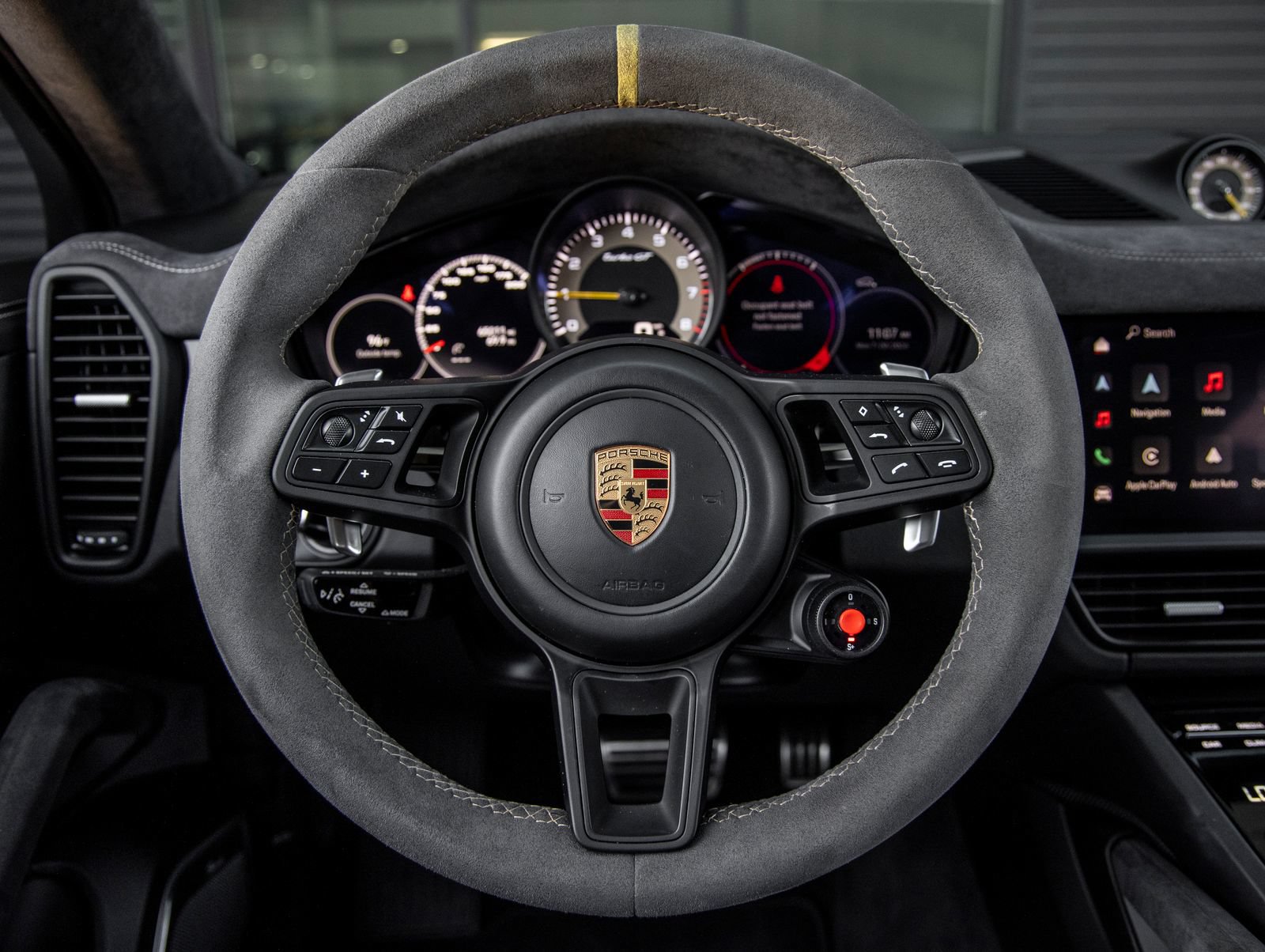 Certified 2022 Porsche Cayenne Turbo GT AWD/4WD image 29