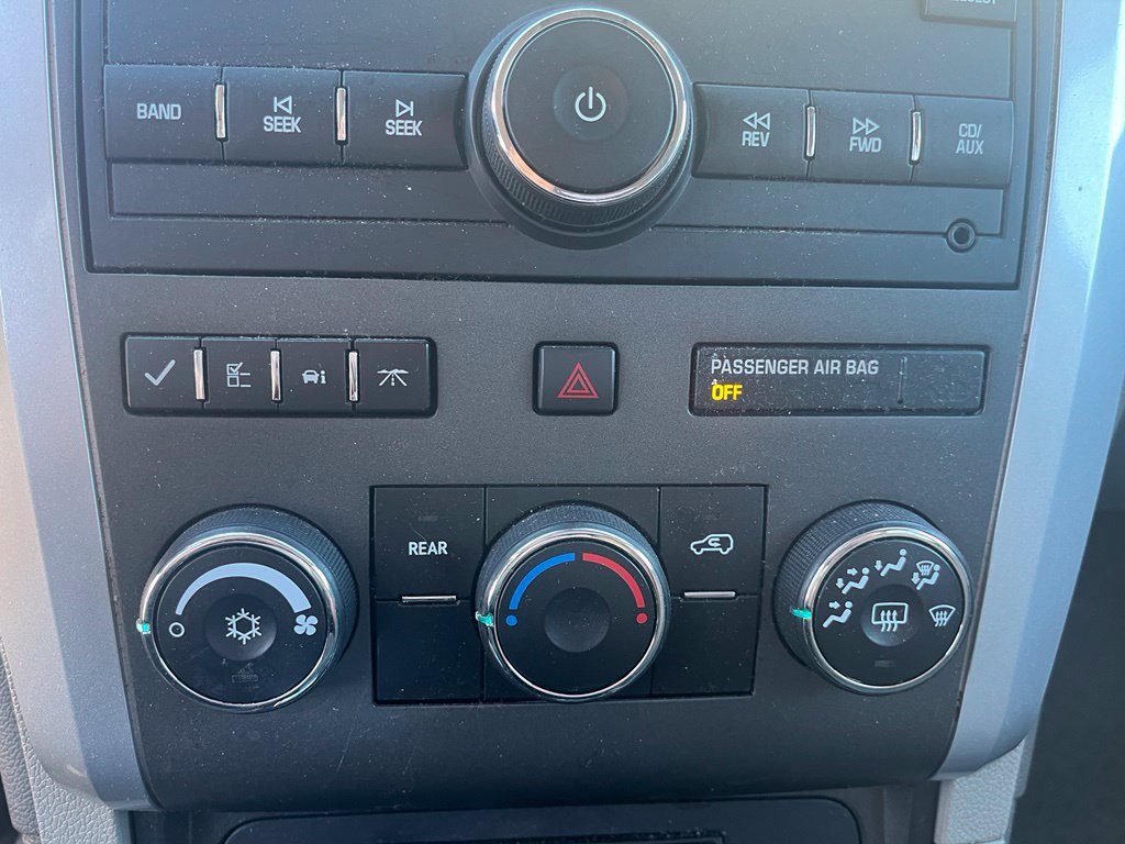 Used 2011 Chevrolet Traverse LT w/ Personal Connectivity Package FWD image 15