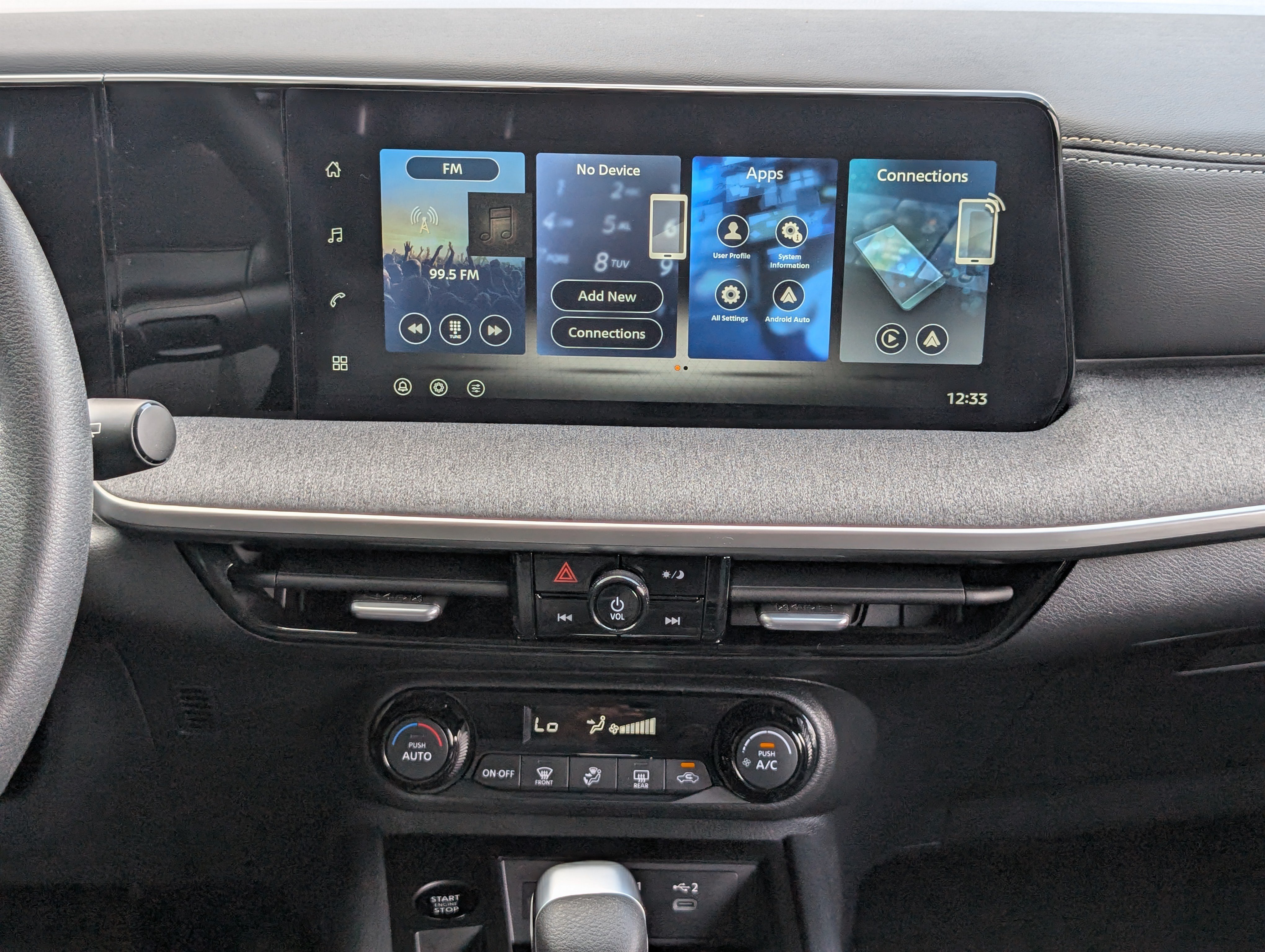 Used 2026 Nissan Kicks SV FWD image 25