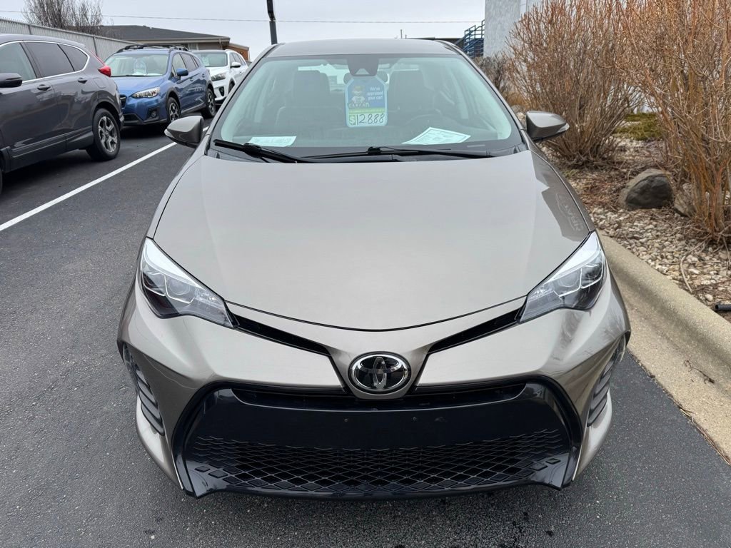 Used 2017 Toyota Corolla SE w/ Carpet Mat Package (TMS) FWD image 3