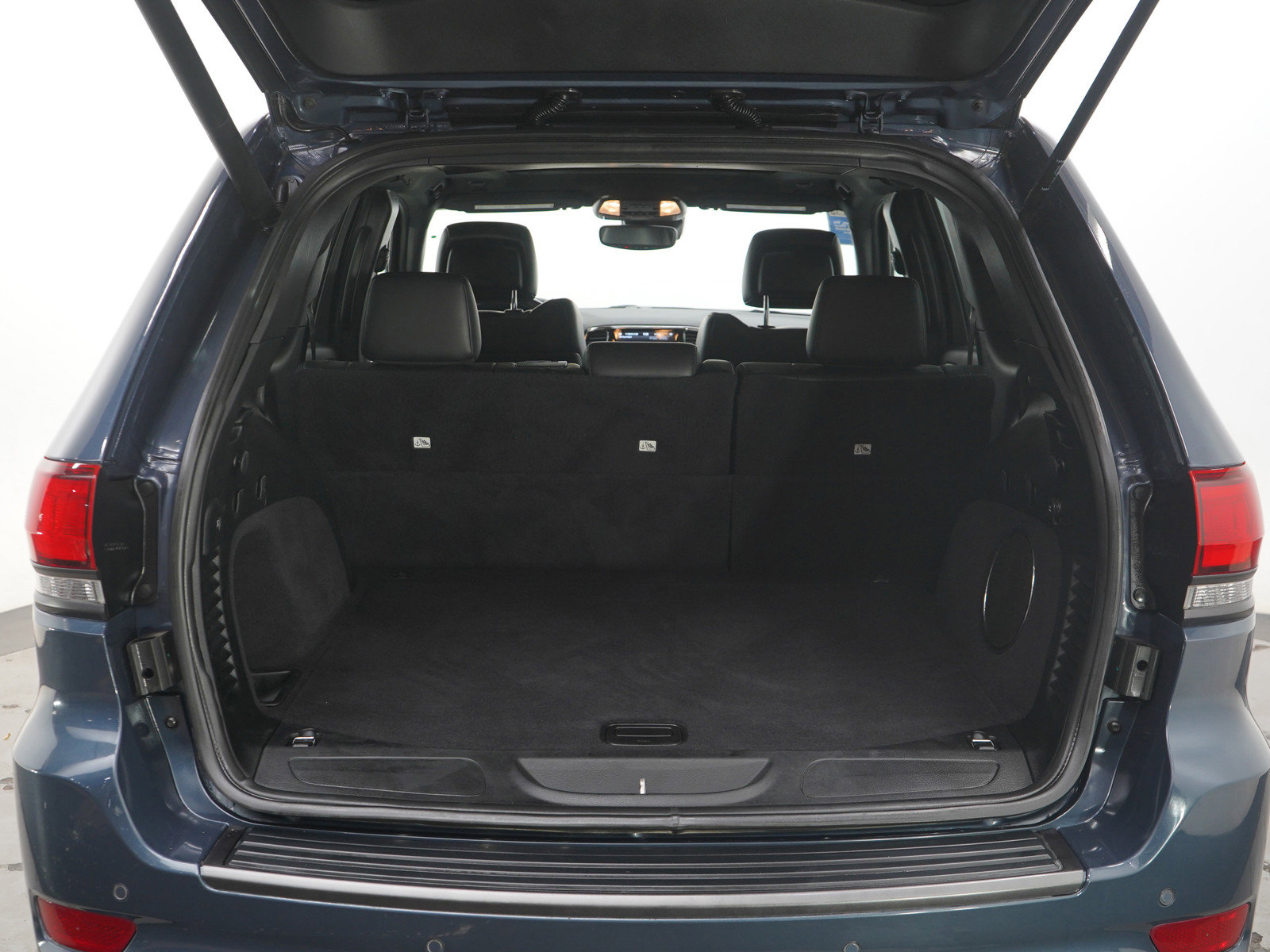 Used 2020 Jeep Grand Cherokee Limited X image 9