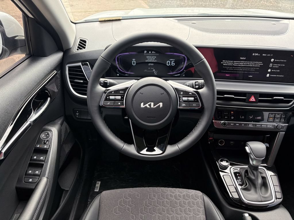 New 2026 Kia Seltos S FWD image 17