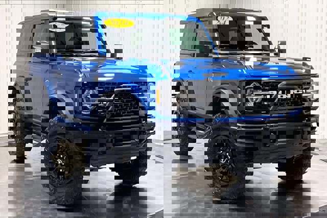 Used 2024 Ford Bronco Wildtrak AWD/4WD image 3