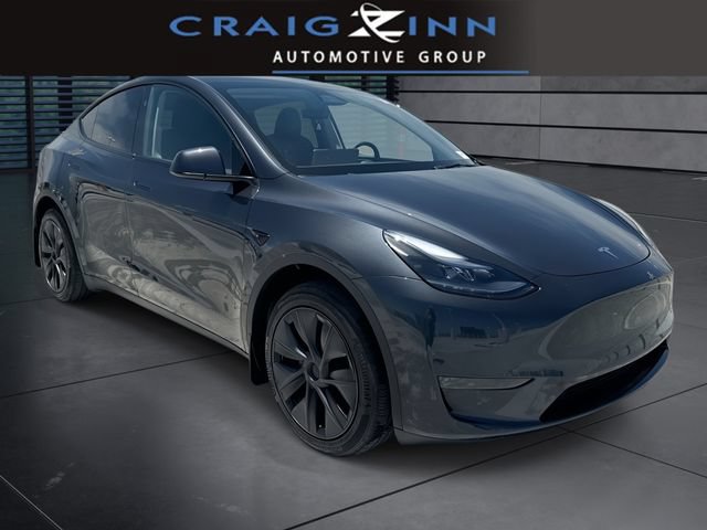 Used 2025 Tesla Model Y Long Range RWD image 1