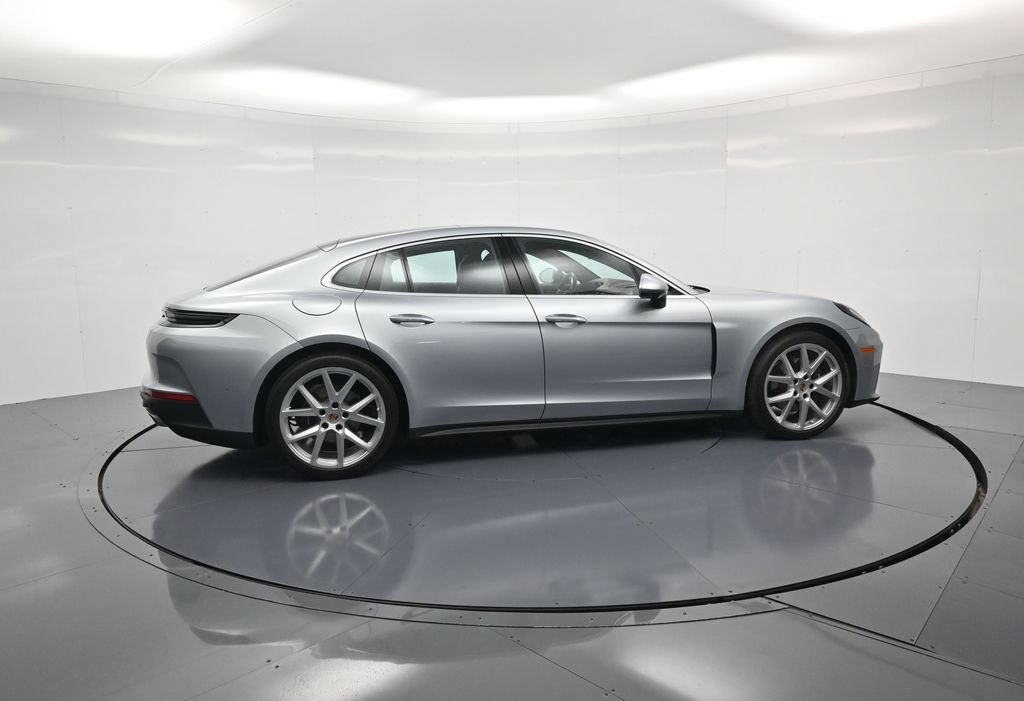 Certified 2025 Porsche Panamera 4 AWD/4WD image 38