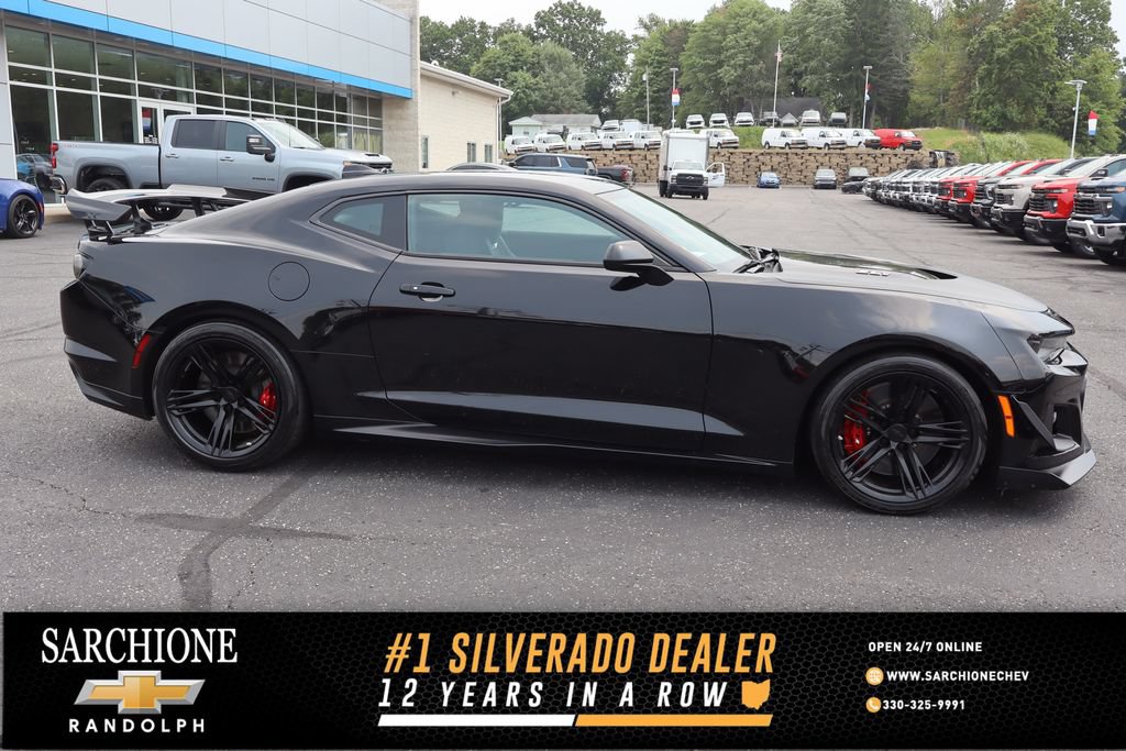 Used 2022 Chevrolet Camaro ZL1 RWD image 1