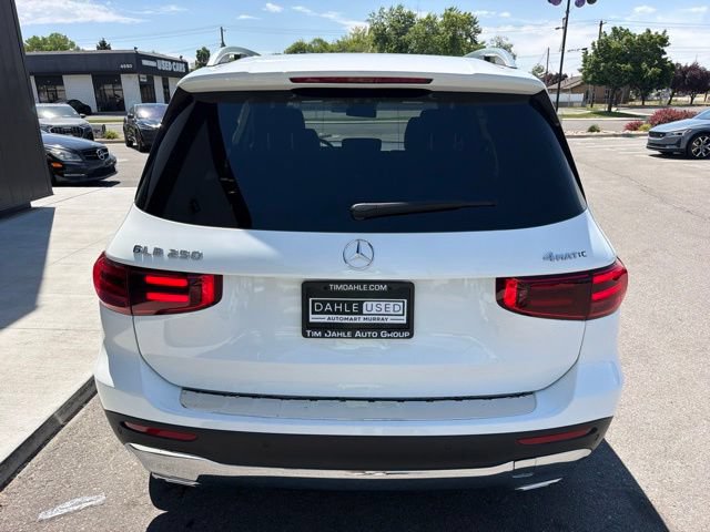 Used 2025 Mercedes-Benz GLB 250 4MATIC image 6