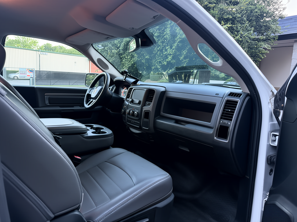 Used 2019 RAM 1500 Classic Tradesman RWD image 11