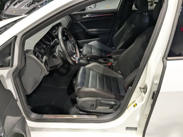 Used 2019 Volkswagen GTI SE FWD image 21