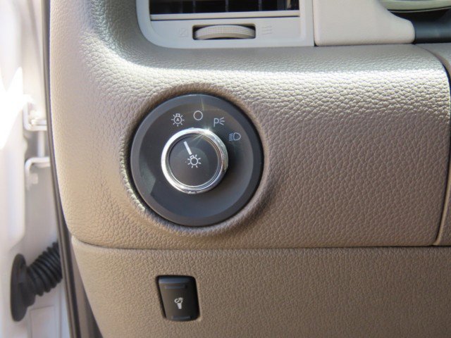 Used 2016 Lincoln Navigator Select RWD image 27