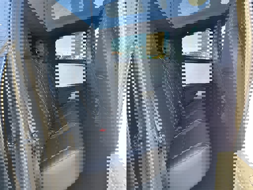 Used 2024 Tesla Cybertruck AWD Crew Cab image 34