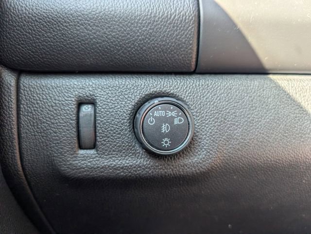 Used 2018 Chevrolet Colorado LT w/ LT Convenience Package image 23