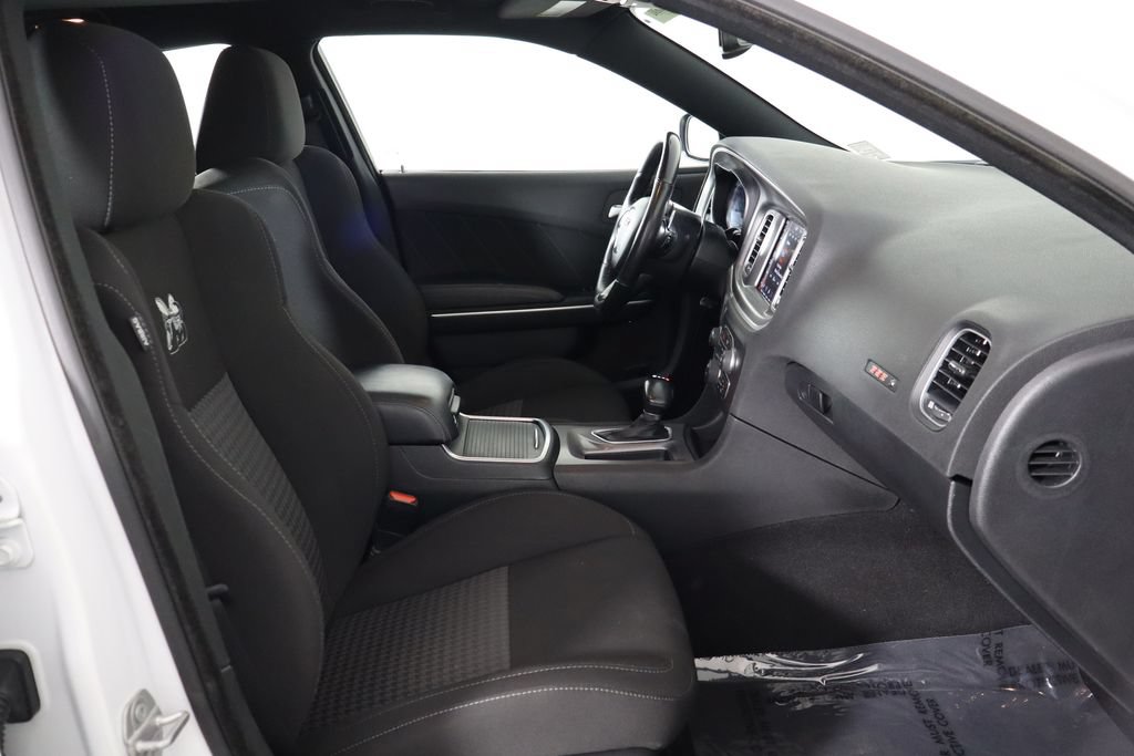 Used 2022 Dodge Charger Scat Pack w/ Dynamics Package RWD image 18