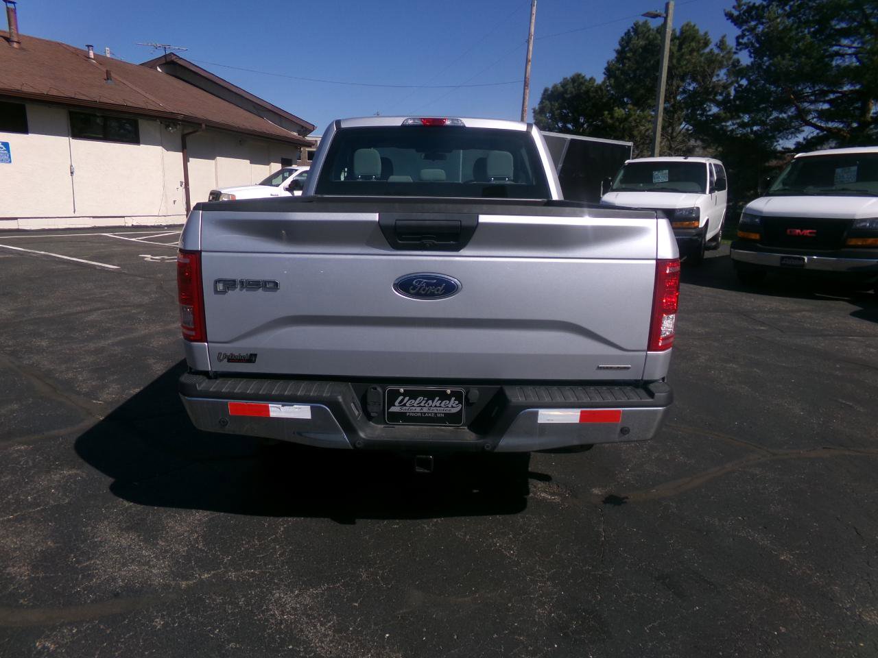 Used 2017 Ford F150 XL w/ Equipment Group 101A Mid RWD image 5