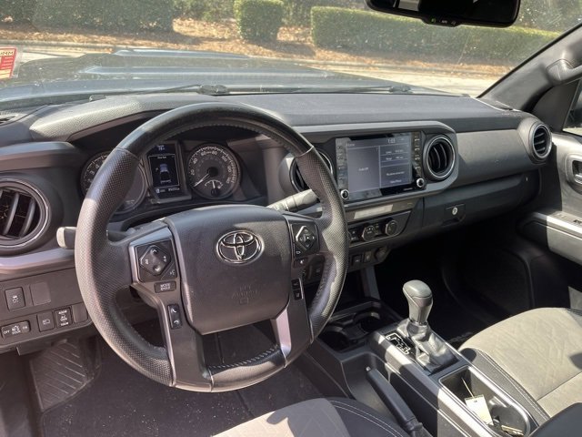 Used 2021 Toyota Tacoma TRD Sport w/ Technology Package image 6