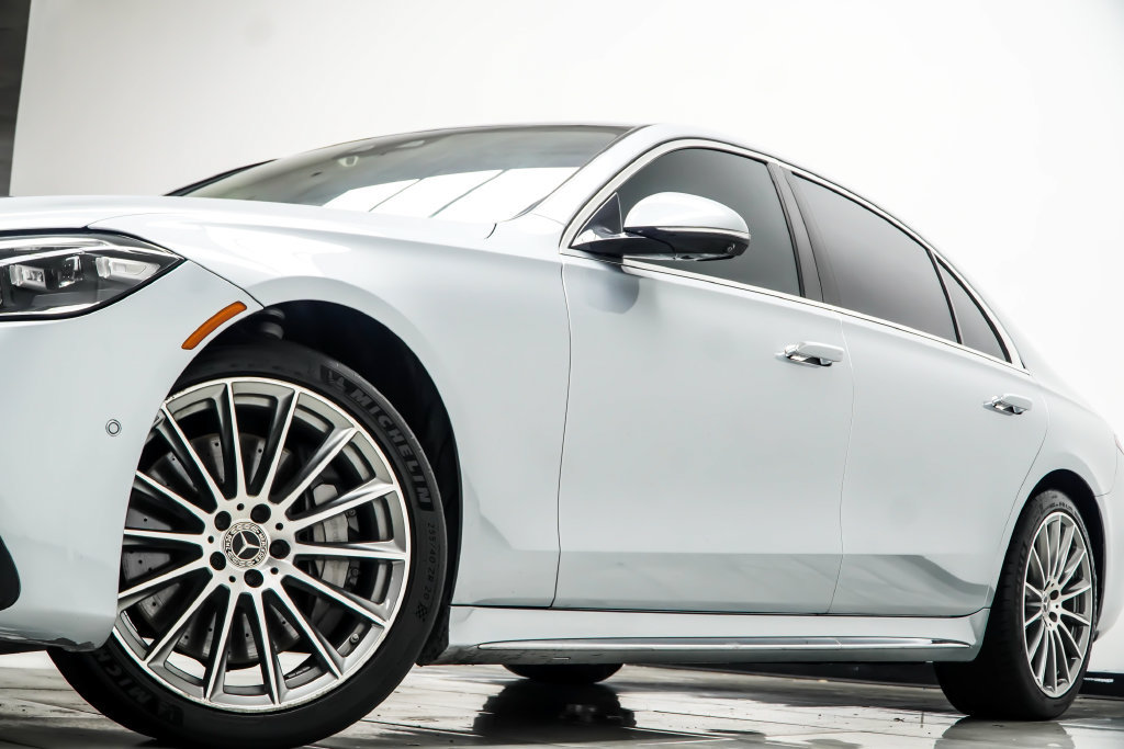 Used 2022 Mercedes-Benz S 500 4MATIC image 3