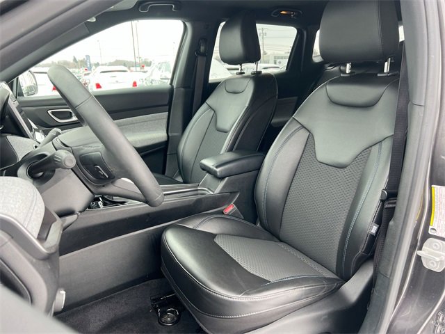 Used 2023 Jeep Compass Latitude w/ Convenience Group image 18