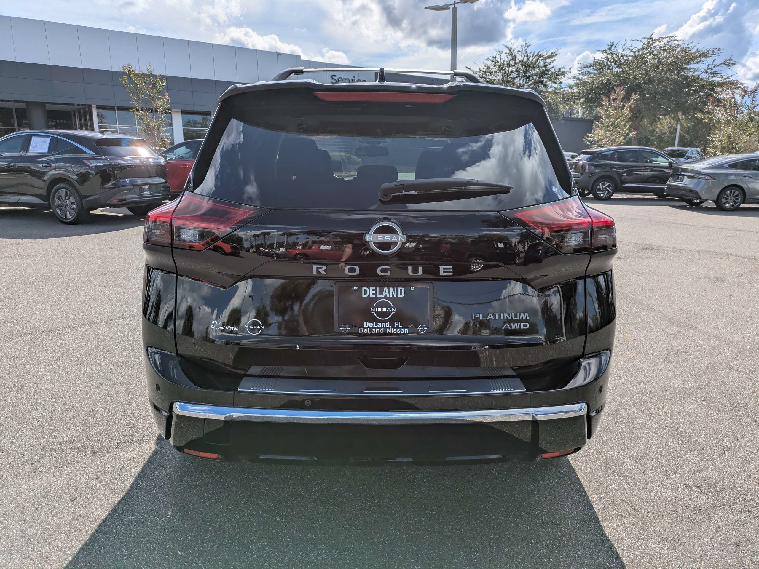 Certified 2026 Nissan Rogue Platinum w/ Platinum Premium Package AWD/4WD image 5