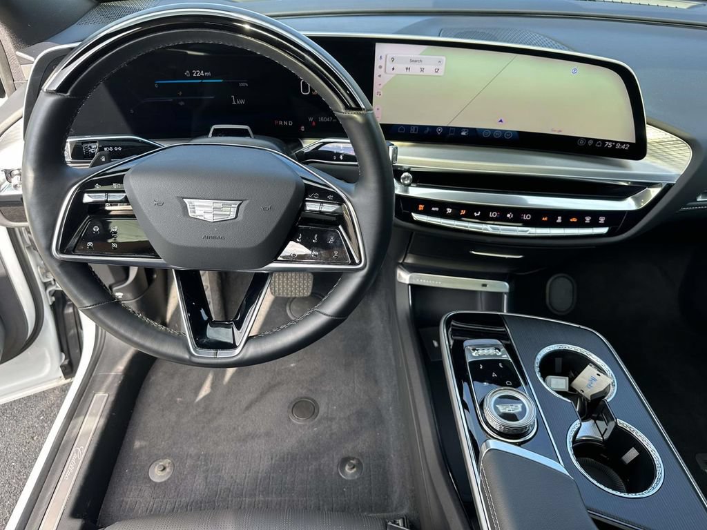 Certified 2024 Cadillac Lyriq Sport w/ LPO, Floor Liner Package AWD/4WD image 31
