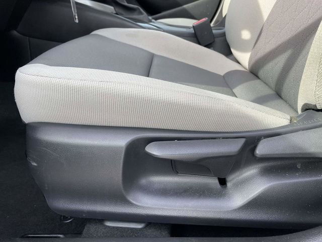 Used 2025 Toyota Corolla LE image 20