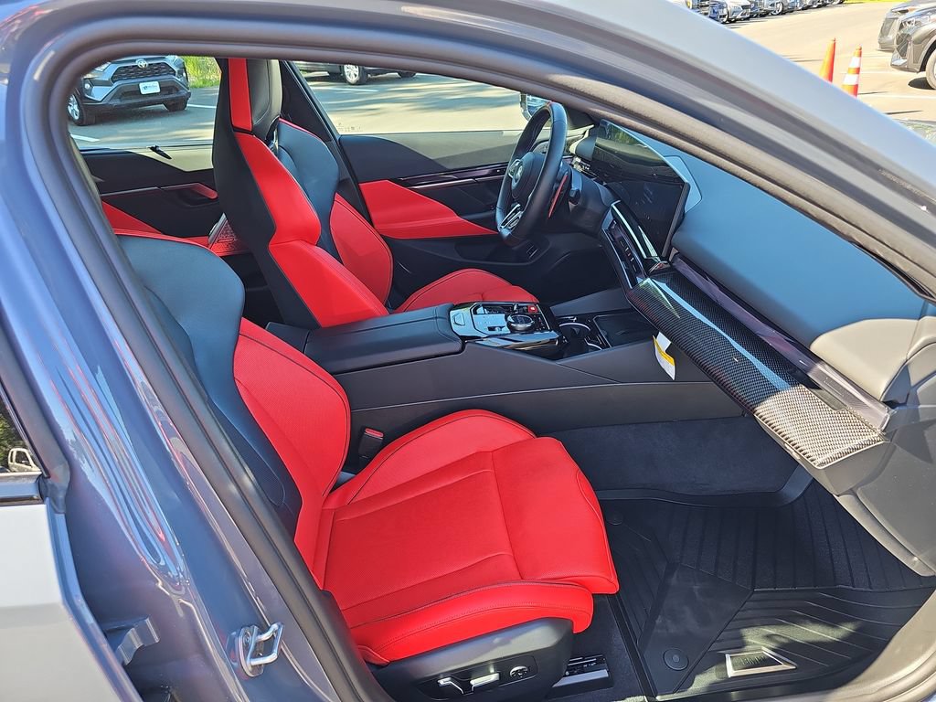 New 2026 BMW M5 w/ Carbon Package AWD/4WD image 11