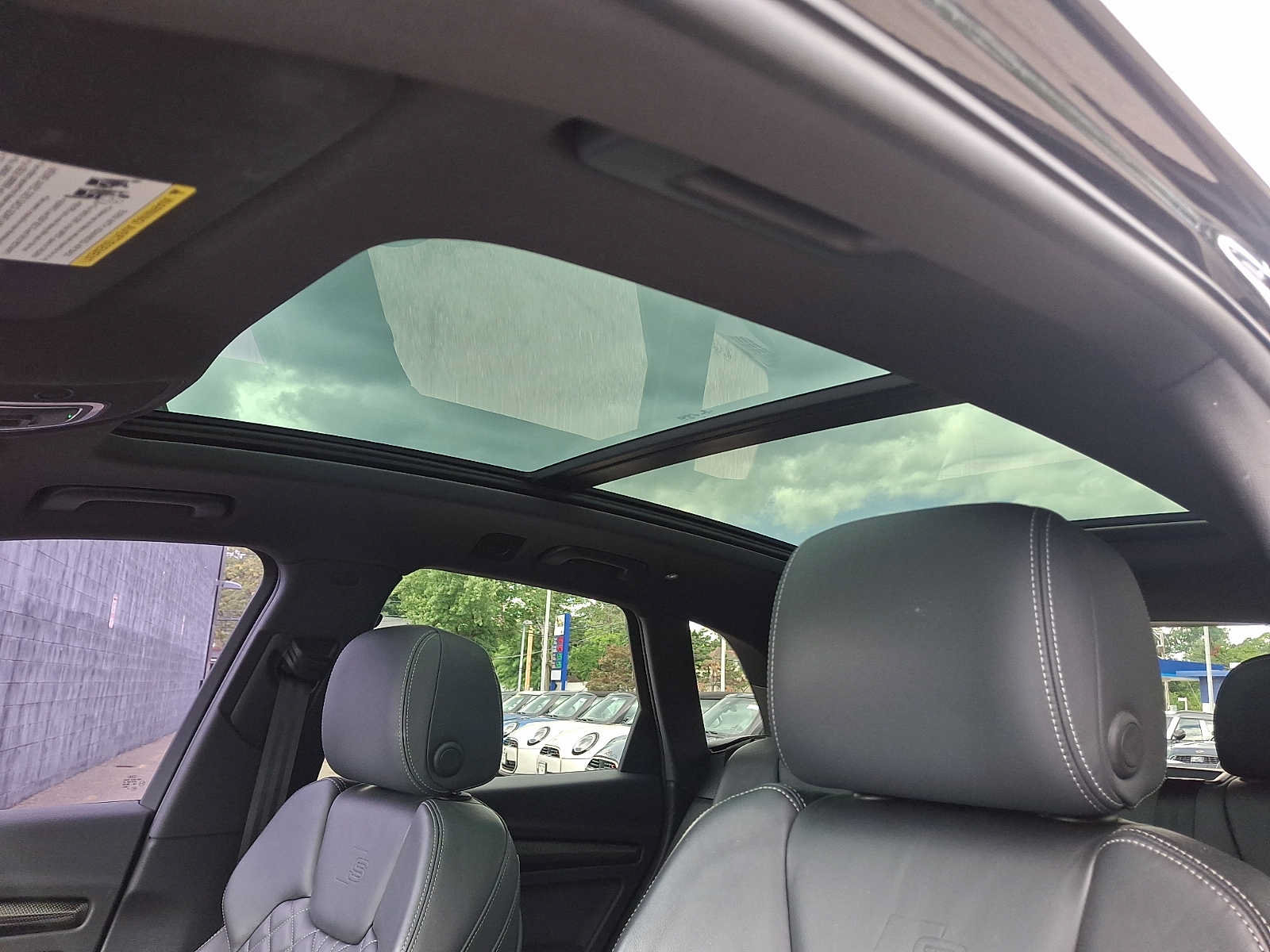 Used 2021 Audi SQ5 Premium Plus w/ Premium Plus Package AWD/4WD image 15