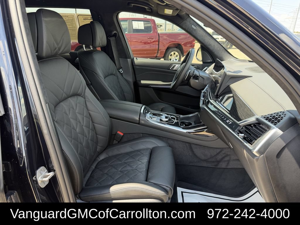 Used 2026 BMW X7 xDrive40i w/ M Sport Package AWD/4WD image 33