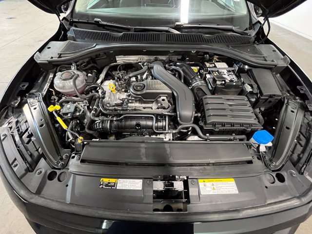 Used 2025 Volkswagen Jetta SE FWD image 27
