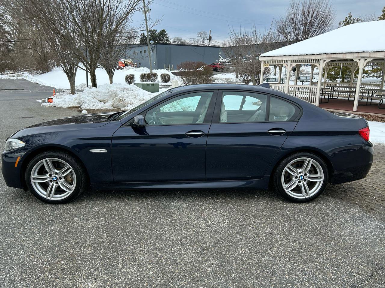Used 2013 BMW 550i xDrive Sedan image 8
