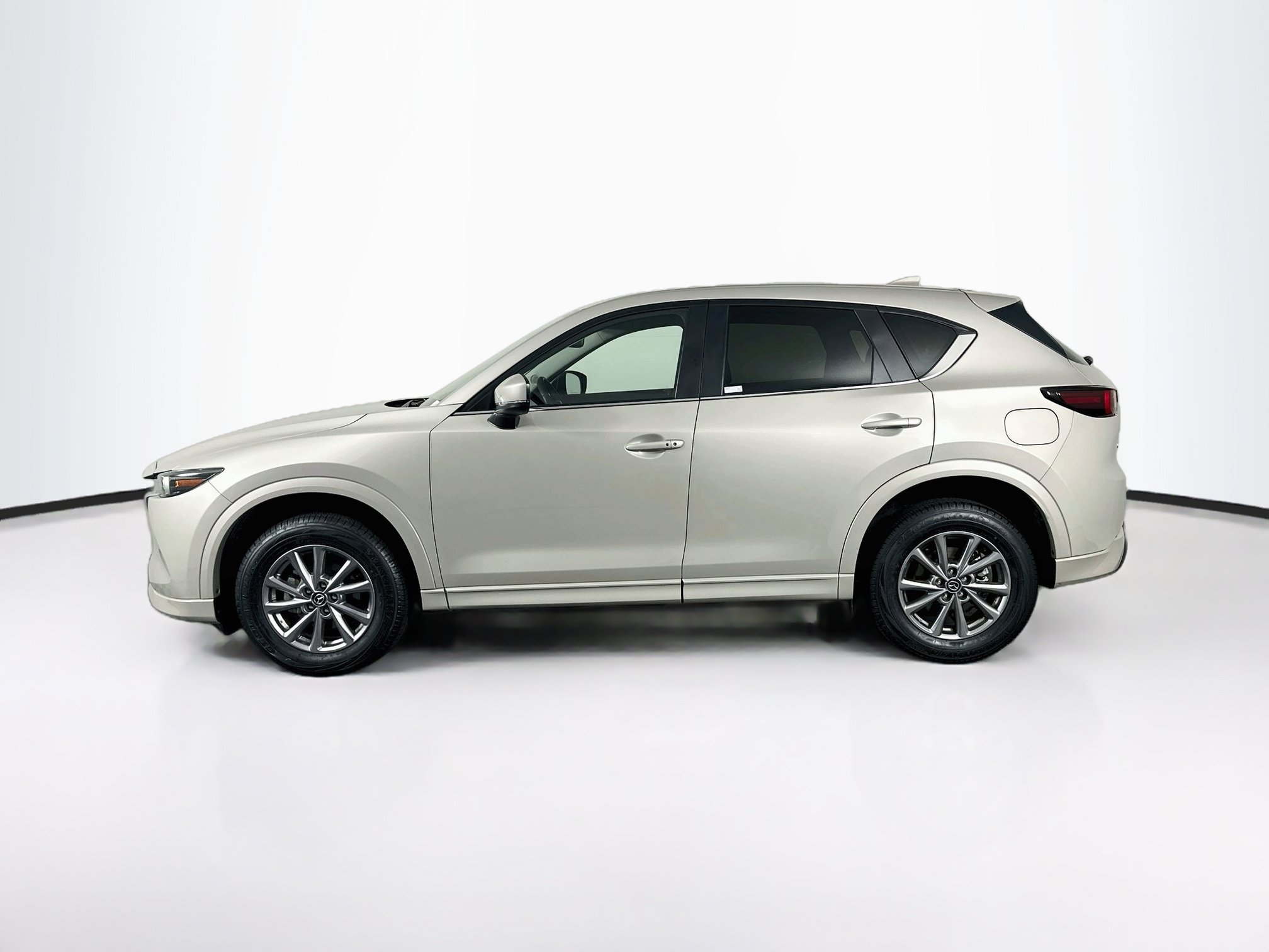 Used 2025 MAZDA CX-5 AWD 2.5 S w/ Preferred Package image 4