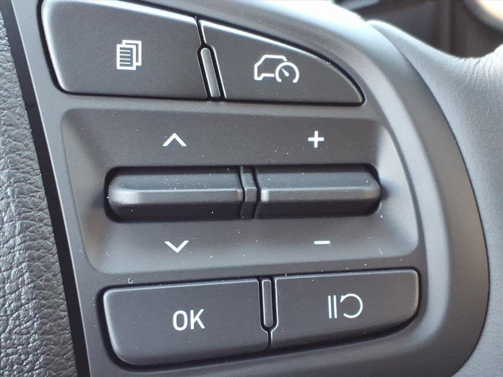 Used 2026 Hyundai Venue SEL image 28