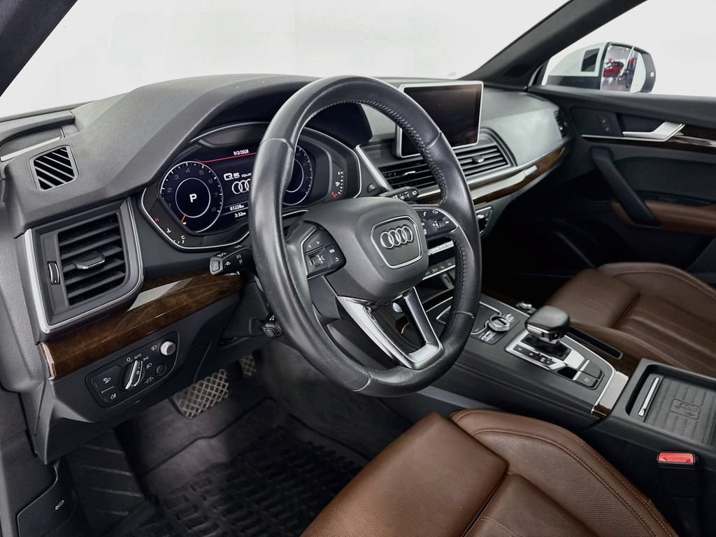 Used 2020 Audi Q5 Prestige w/ Prestige Package AWD/4WD image 4