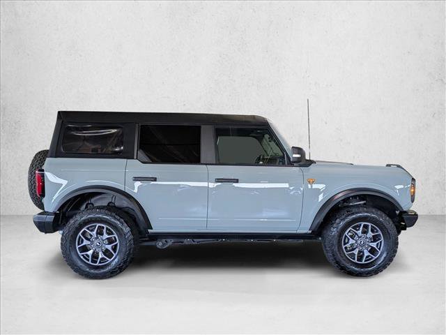 Used 2024 Ford Bronco Badlands AWD/4WD image 4