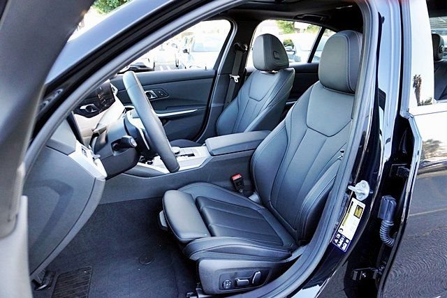 Used 2025 BMW 330i xDrive Sedan w/ Convenience Package image 15