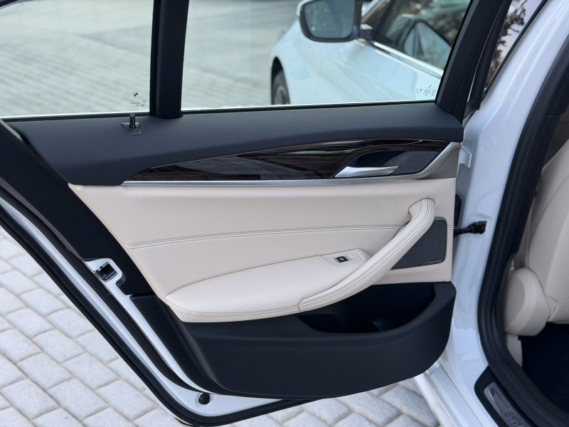 Certified 2023 BMW 540i w/ Premium Package image 13