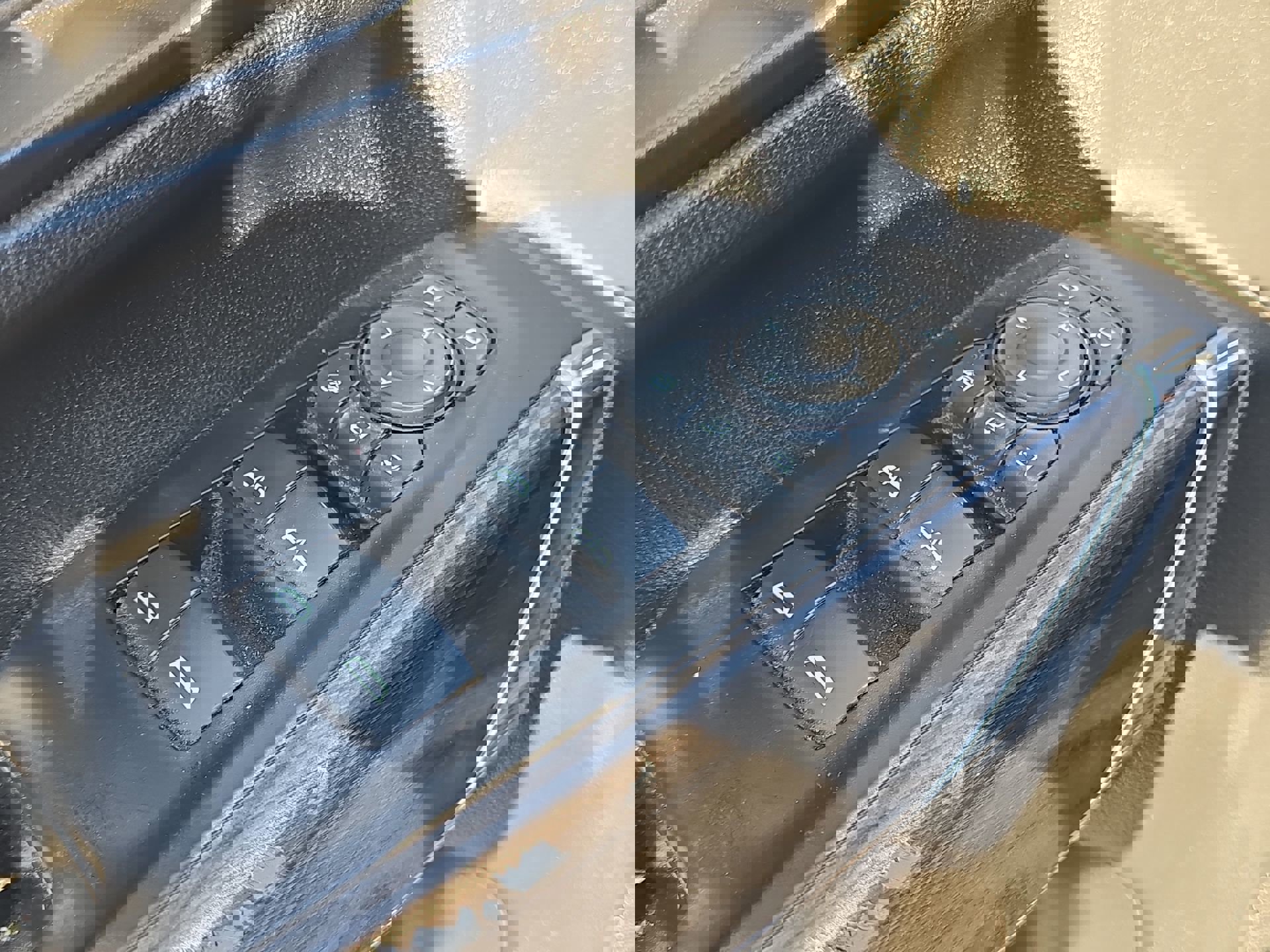 Used 2022 Chevrolet Silverado 2500 LTZ w/ LTZ Texas Edition image 13