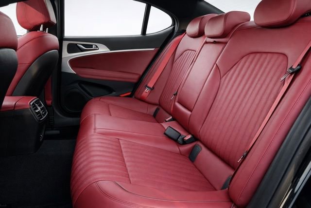 Used 2023 Genesis G70 2.0T w/ Sport Prestige Package image 15