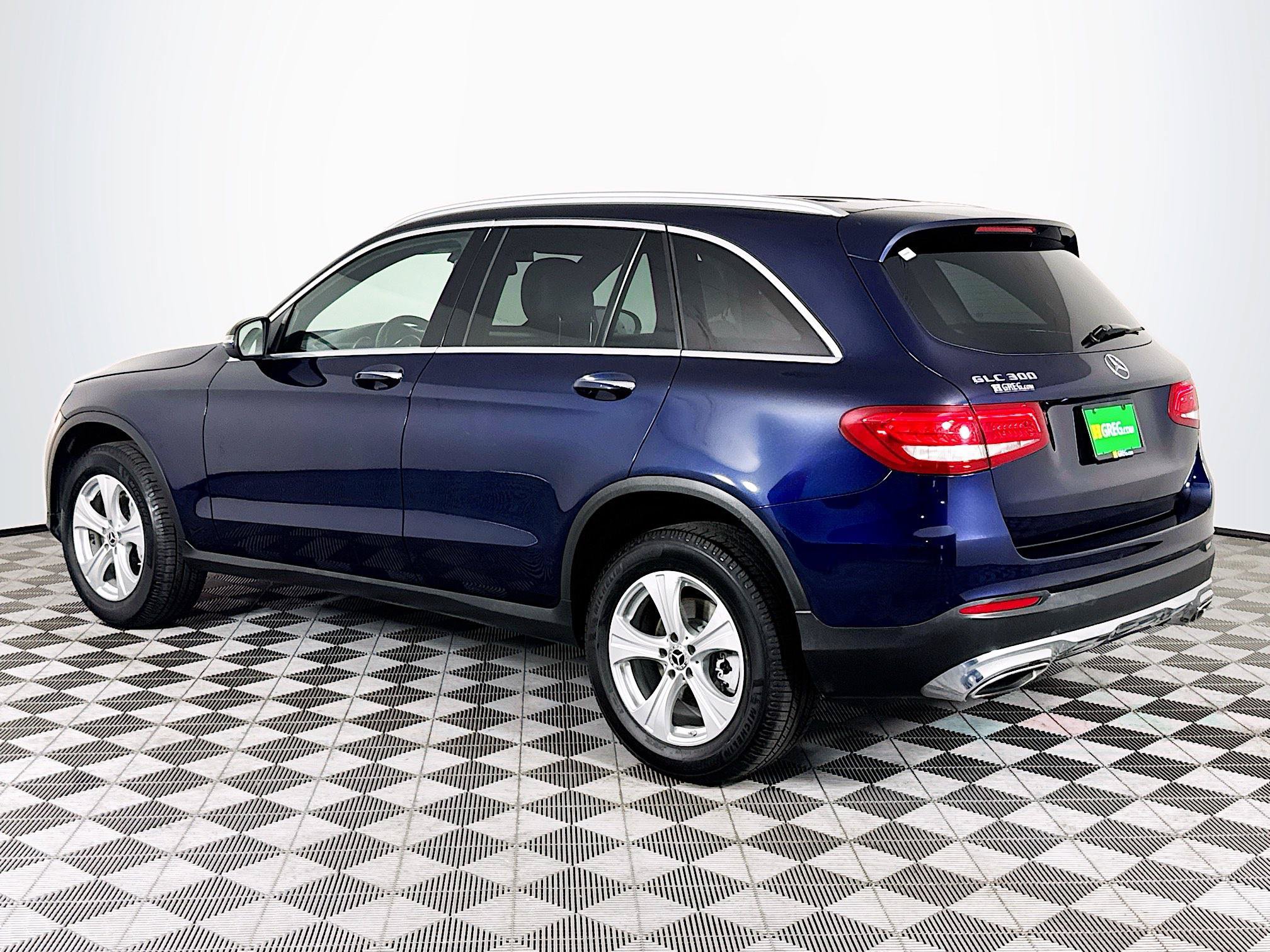 Used 2018 Mercedes-Benz GLC 300 w/ Premium Package image 6
