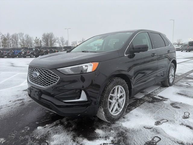 Certified 2024 Ford Edge SEL image 2