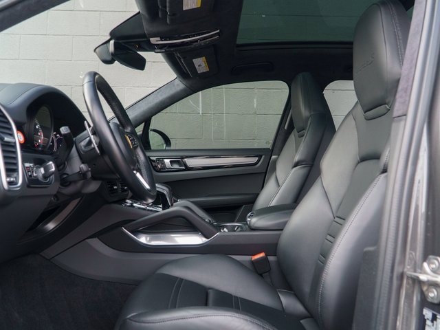 Certified 2020 Porsche Cayenne Turbo S image 17