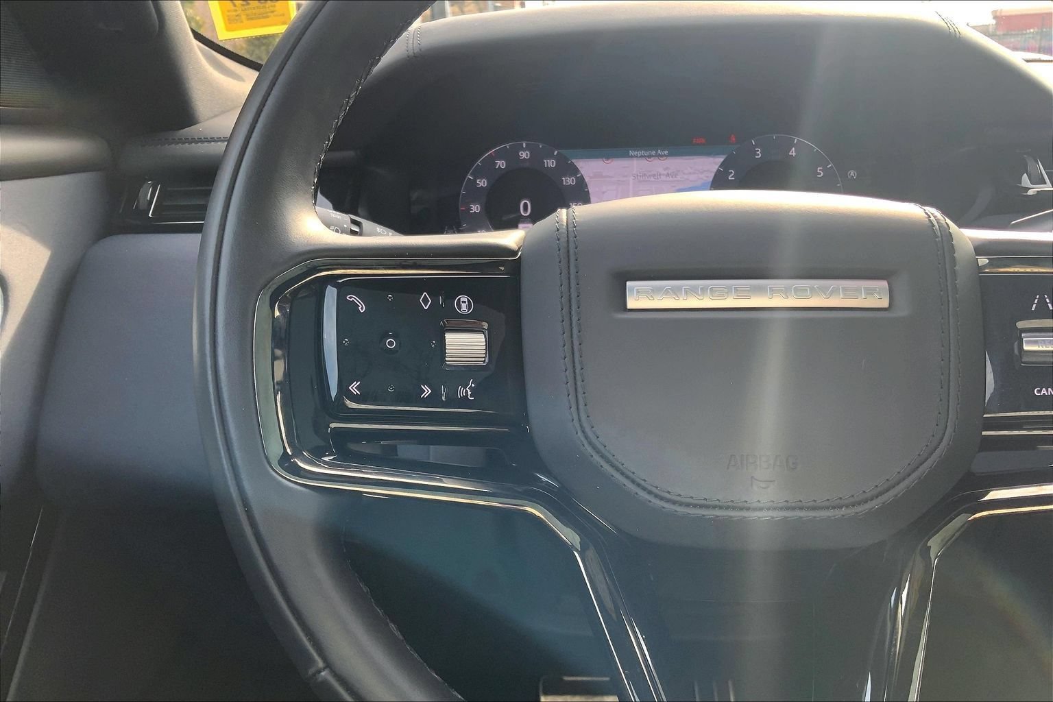 Certified 2026 Land Rover Range Rover Velar Dynamic SE AWD/4WD image 23