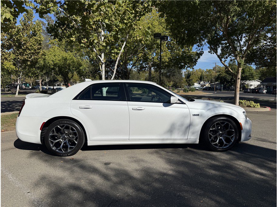 Used 2016 Chrysler 300 S RWD image 6