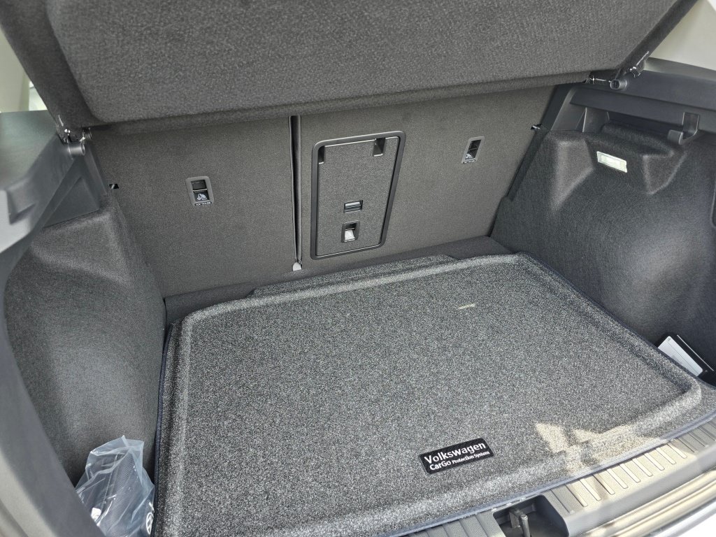 New 2026 Volkswagen Taos SE AWD/4WD image 17