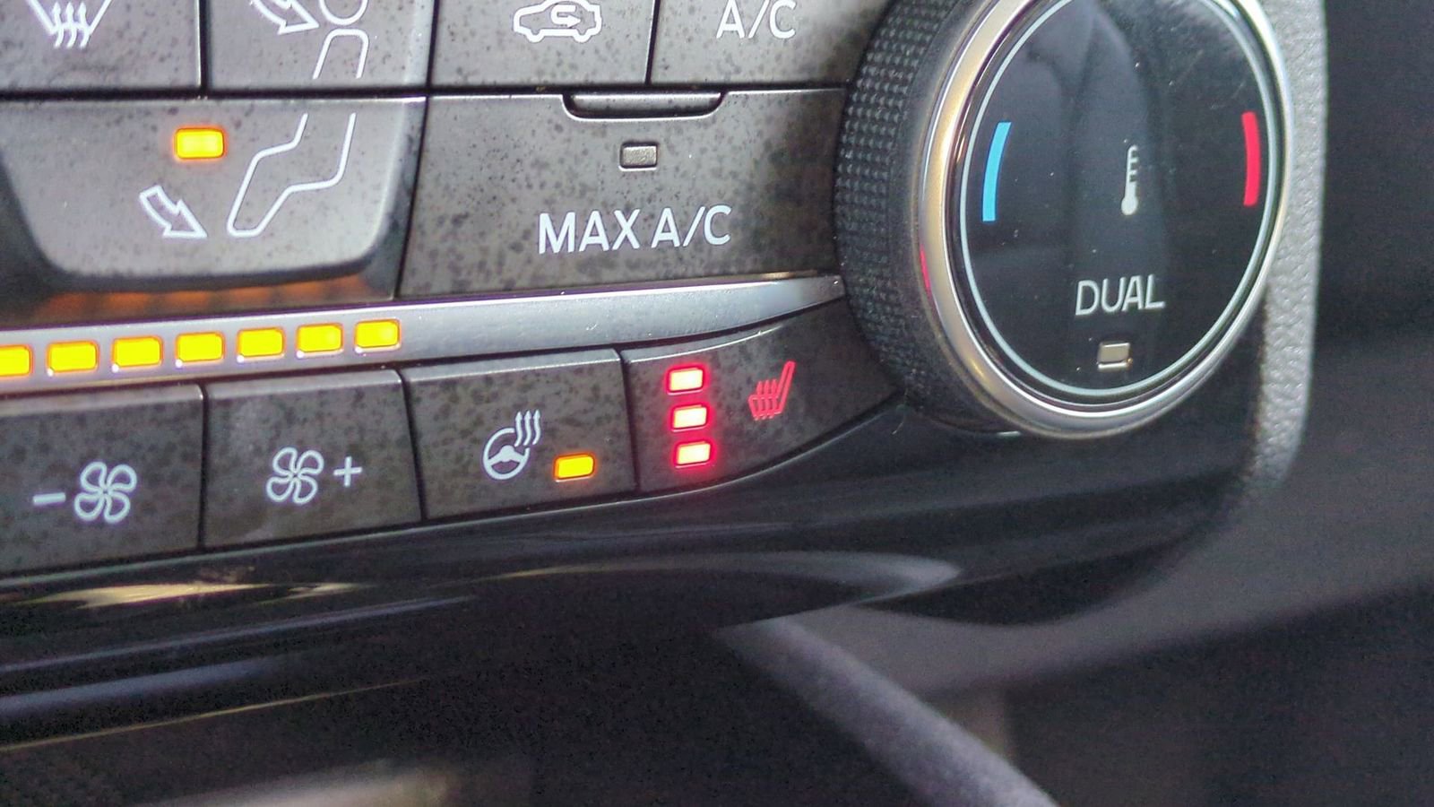 Used 2022 Ford Escape SEL image 36