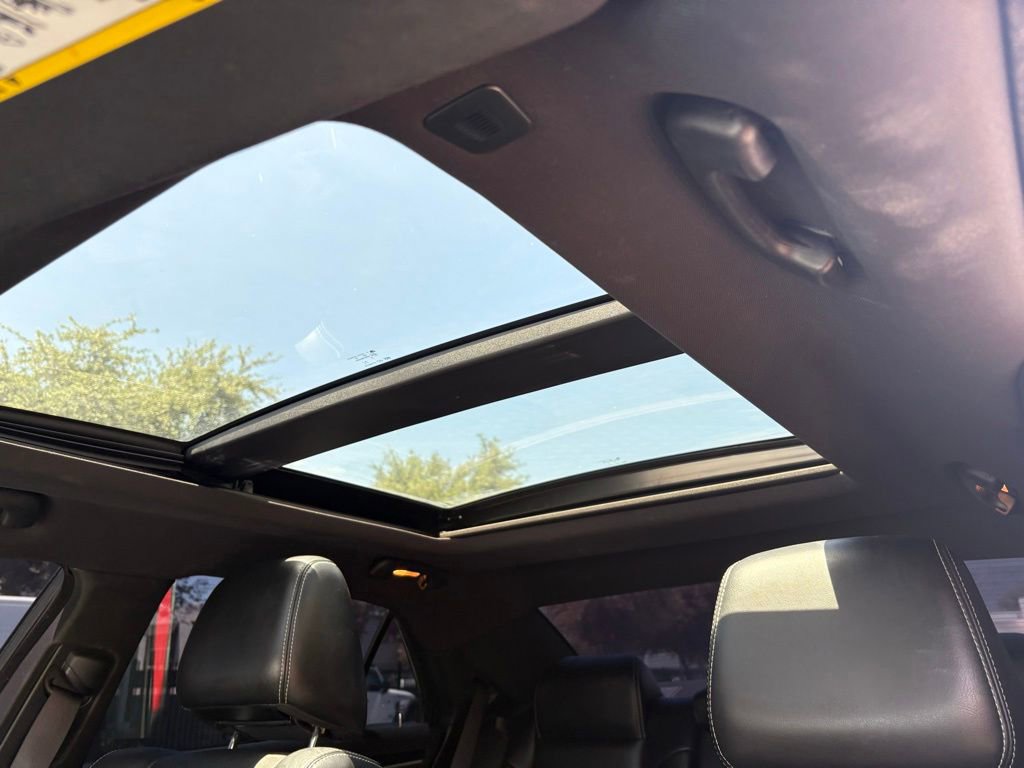 Used 2020 Chrysler 300 S RWD image 10
