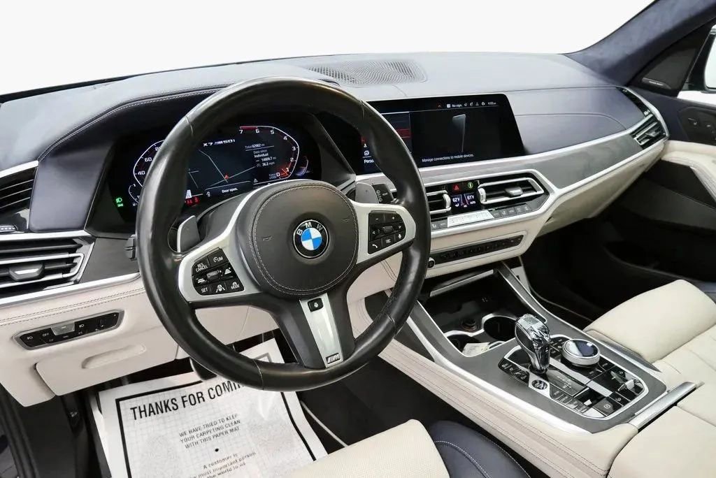 Used 2022 BMW X7 M50i image 13