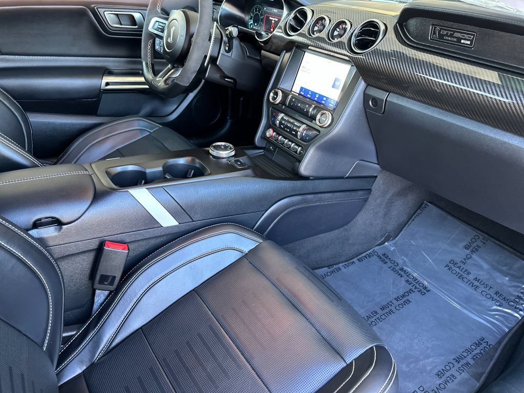Certified 2021 Ford Mustang Shelby GT500 w/ Technology Package RWD image 14