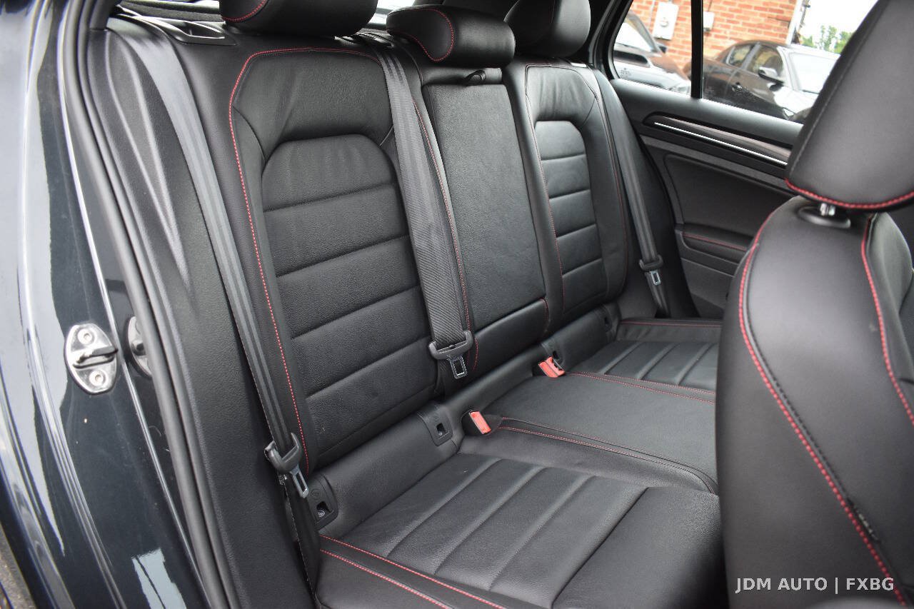 Used 2017 Volkswagen GTI SE FWD image 14